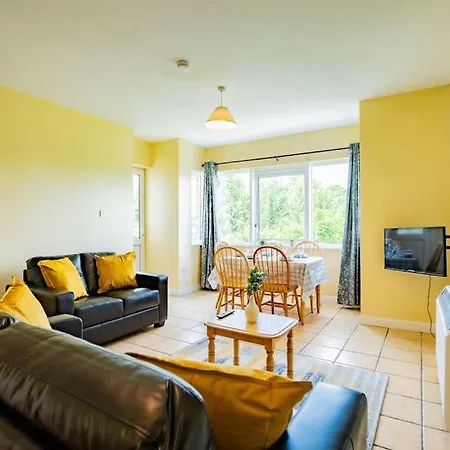 54 - Large Three Bed With Parking Apartment Galway